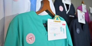 Sağlık Çalışanlarının Üniformaları Bakanlık Tarafından Ücretsiz Verilecek