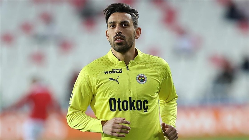 İrfan Can Kahveci’nin Fenerbahçe’deki Geleceği Netleşti: Beşiktaş Transferi Masada