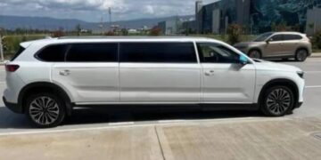 Cumhurbaşkanı Erdoğan, Togg’un Limuzin Versiyonu ile Törene Katıldı