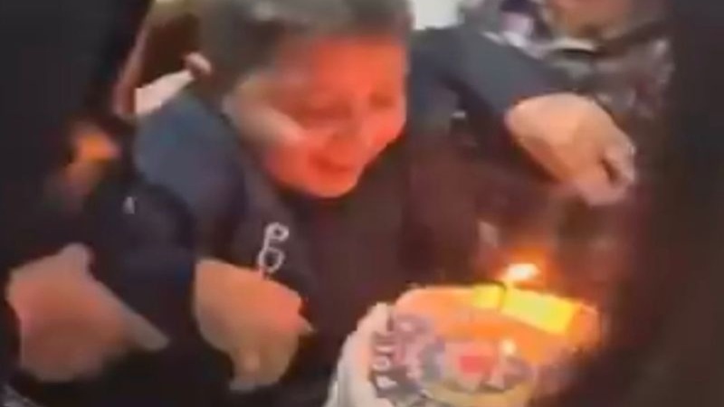 Kayseri Polisinden Küçük Eymen’e Sürpriz Doğum Günü Kutlaması