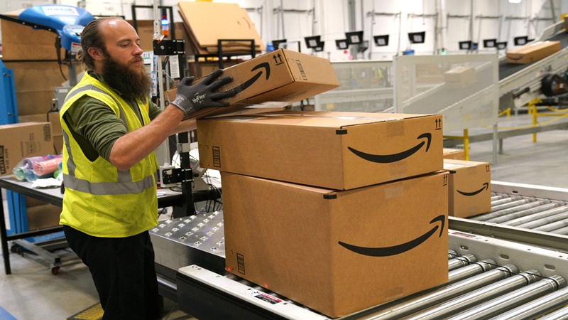 Amazon’da 30 Bin Kurumsal Pozisyon Kapanıyor