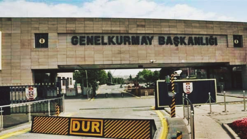Kadınlar Zorunlu Askere Gidecek mi?