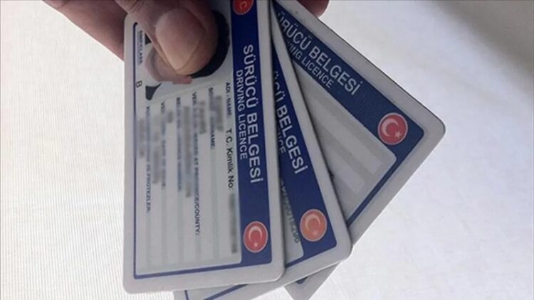 Ehliyetini Yenilemeyen Vatandaşlar 31 Ekim Sonrası 7 Bin TL Fark Ödeyecek!