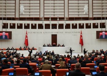 Yeni Vergi Paketi Meclis’te: Kira Muafiyeti Kalkıyor, Noter ve Ruhsat Harçları Artıyor