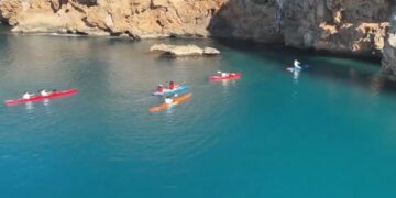 Antalya Emniyeti Öğrencilerle Su Sporları Etkinliği Düzenledi