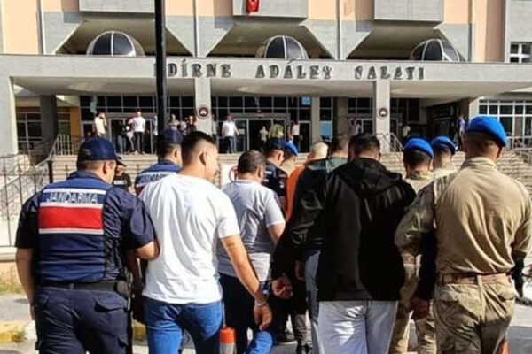 11 Düzensiz Göçmen Yakalandı
