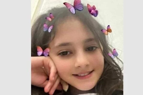 13 Yaşındaki Bir Kız Çocuğu Çatıdan Düşerek Hayatını Kaybetti 
