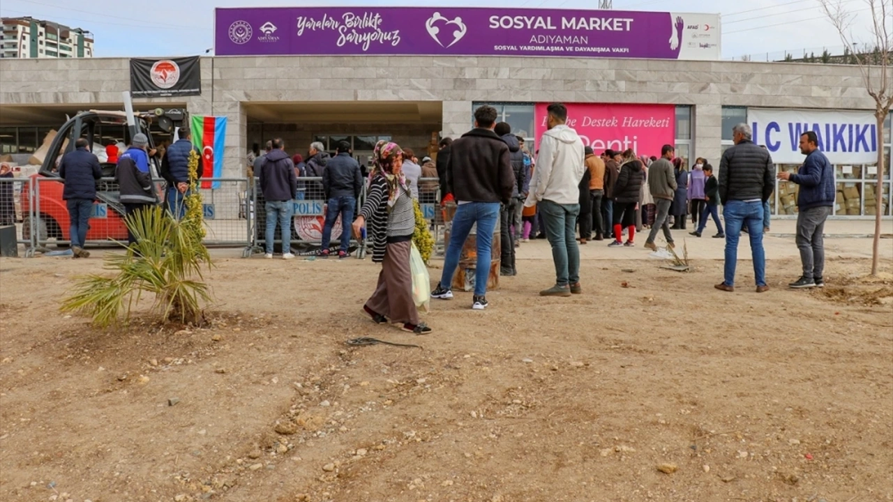 1500 aileye yönelik adıyaman destek market açıldı