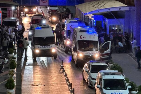 2 Grup Arasında Kavga Çıktı: 6’sı Ağır, 19 Yaralı!