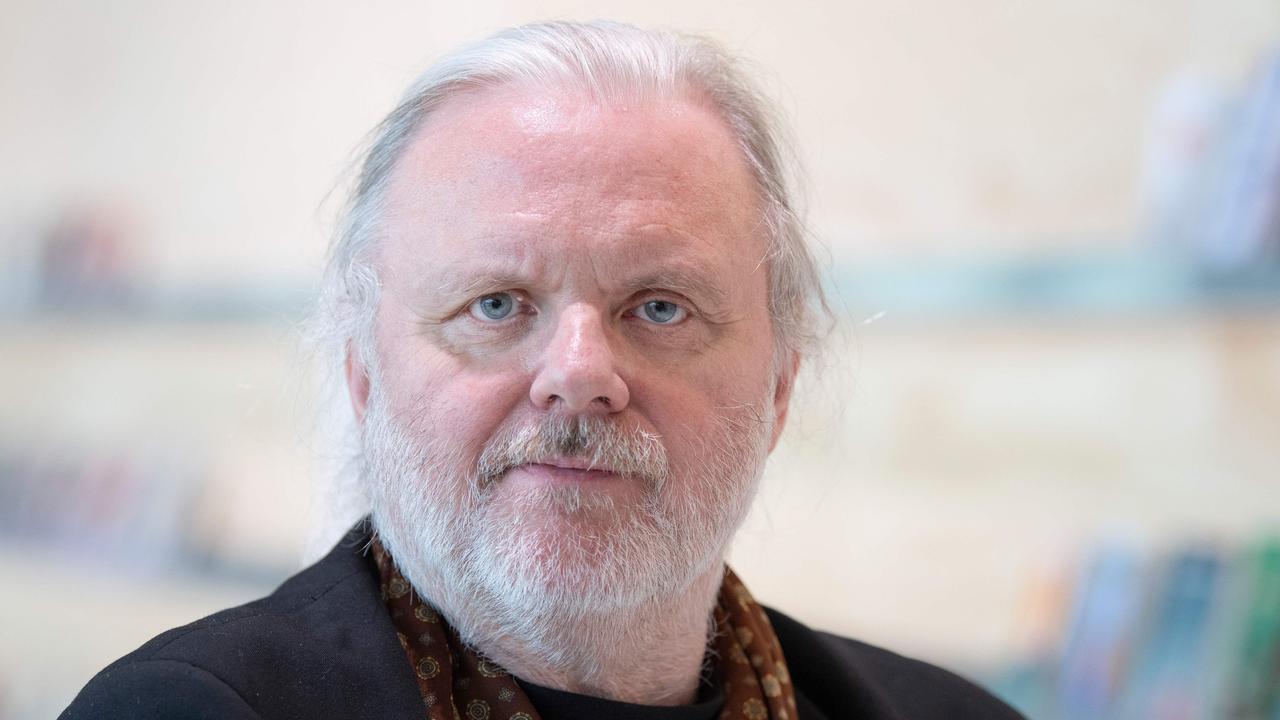 2023 nobel edebiyat Ödülü jon fossenin ellerinde jon fosse kimdir