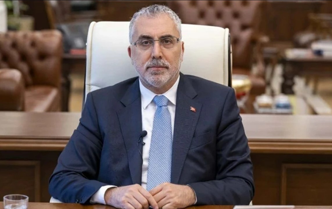 2024te-memur-ve-emekliler-ne-kadar-zam-alacak-bakan-isikhan-oran-verdi4.jpg