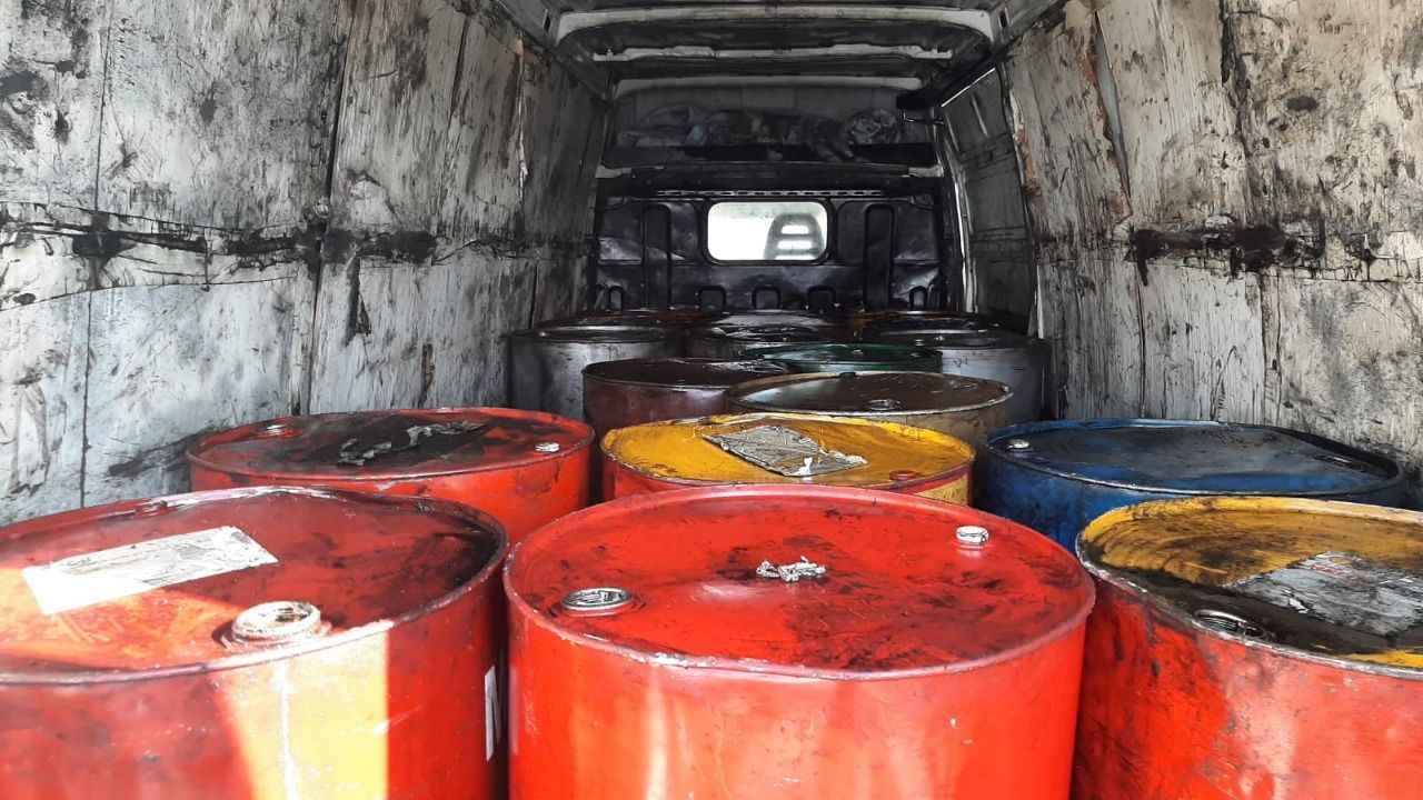 3 bin 950 litre kaçak akaryakıt el konuldu