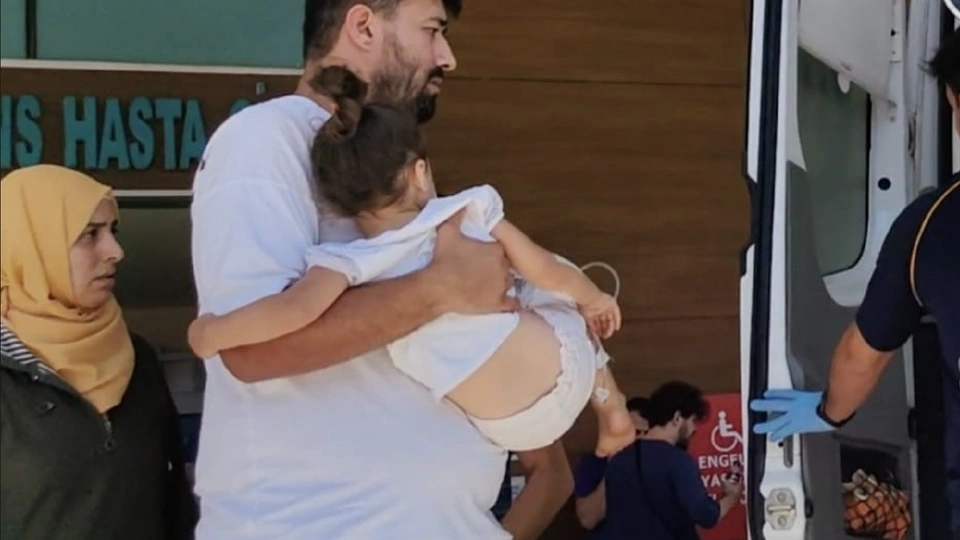 3 yaşındaki Çocuk korkuttu sirke ruhu İçti