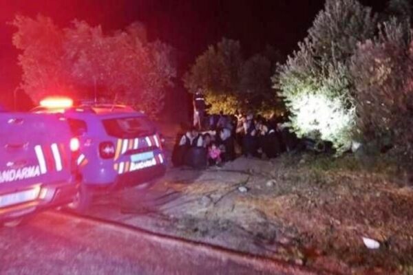 5 Takside 37 Göçmen Yakalandı