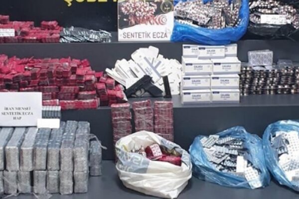 775 Bin Uyuşturucu İçerikli Hap Ele Geçirildi