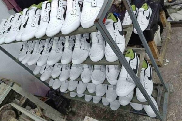 96 Bin 22 Çift Taklit Ayakkabıya El Konuldu