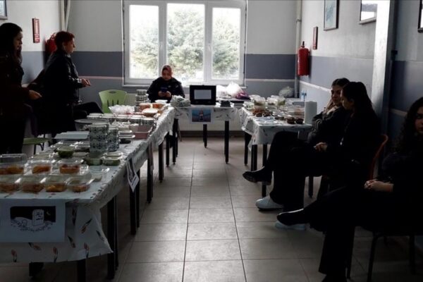 Üniversite Öğrencilerden Gazze’ye Destek Kermesi