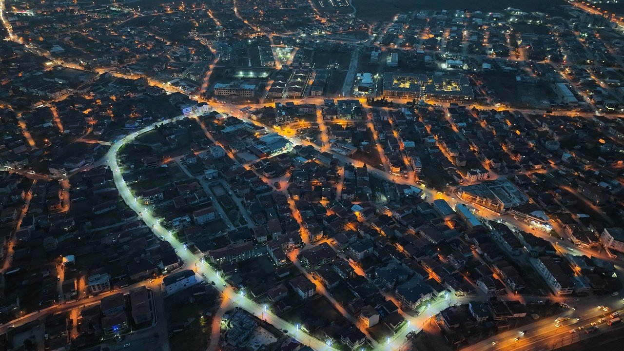 adapazarında 740 cadde ve sokak yenileniyor
