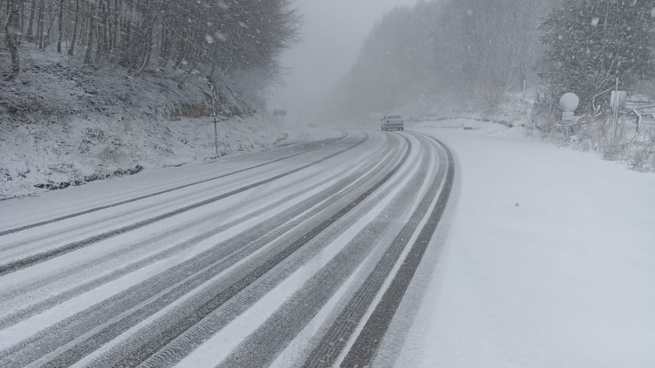 ağır araç trafiğine kapatılan İnegöl-domaniç yolu açıldı