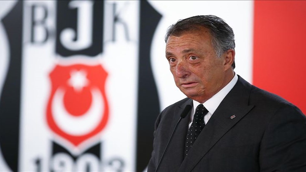 ahmet nur Çebi başkanlığa veda ediyor