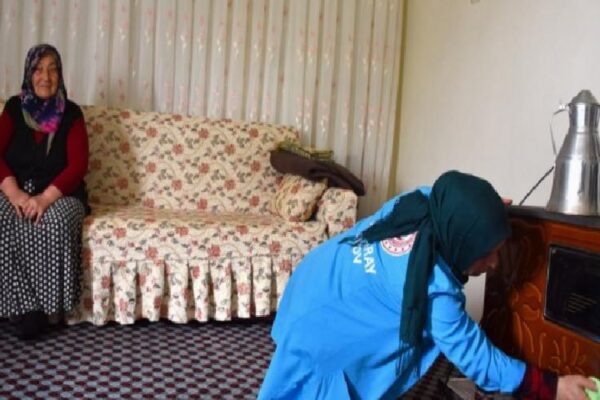 Aile ve Toplumsal Hizmetler’in ‘Ulusal Vefa’sı sürüyor