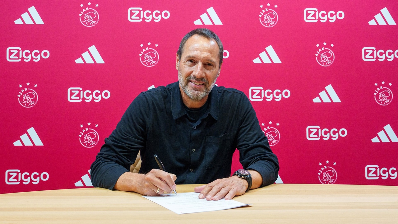 ajaxın yeni teknik direktörü john van t schip