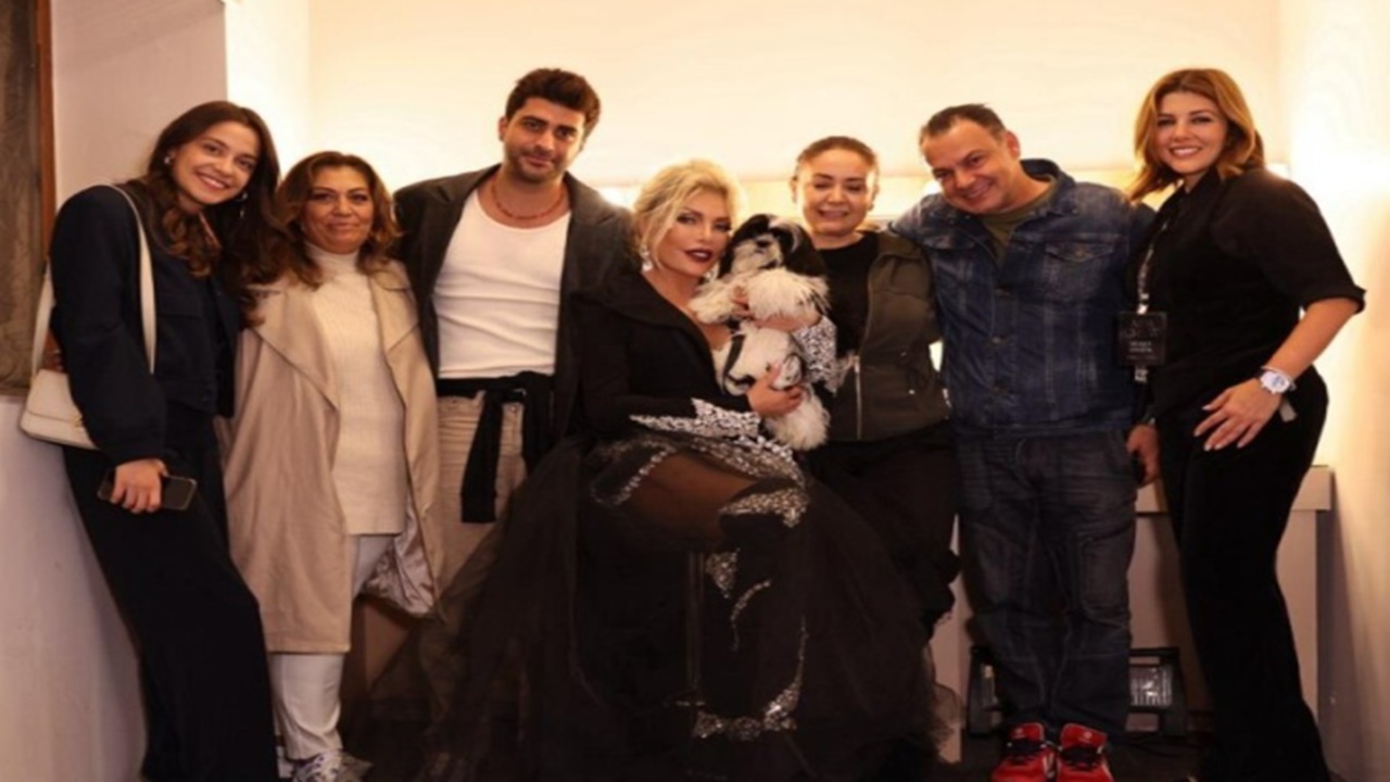 ajda pekkan kızılcık Şerbetine konuk oluyor