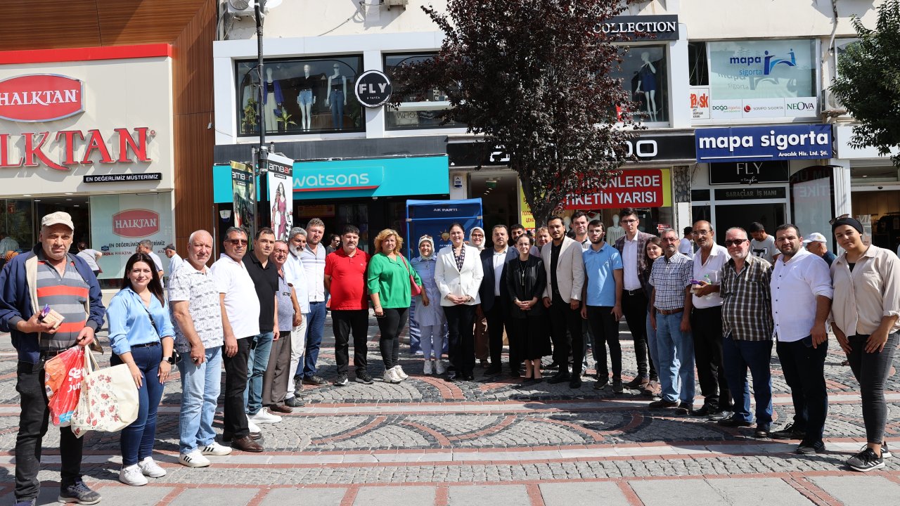 ak parti edirne İl başkanlığından mevlit kandilinde vatandaşlara sürpriz