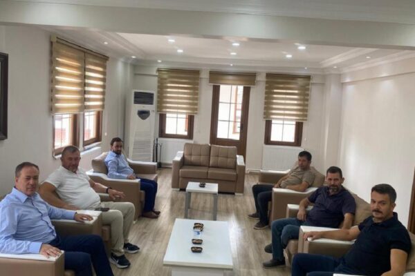 AK Parti Sakarya Milletvekili Kaya’dan Taraklı Belediyesine ziyaret