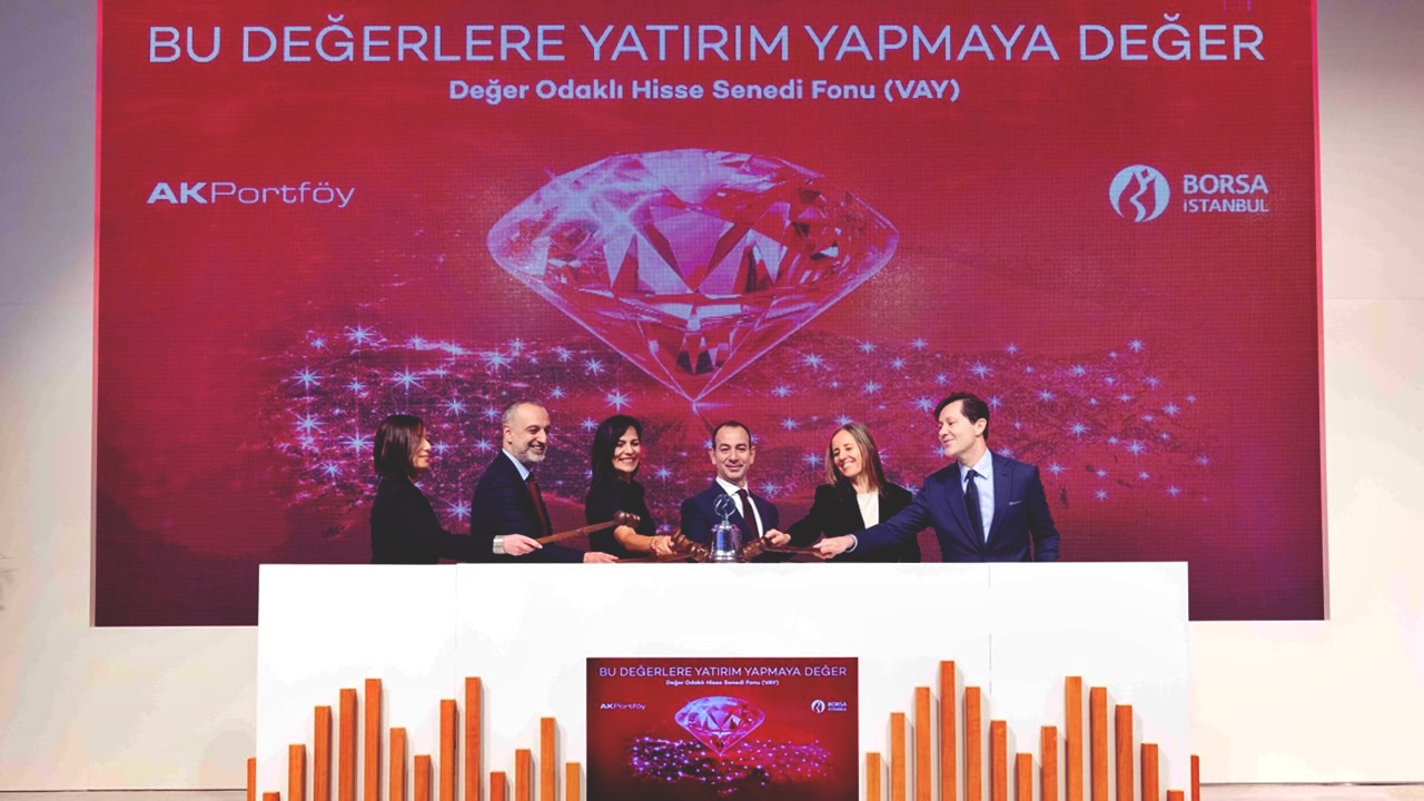 ak portföy değer odaklı hisse senedi fonu vay yatırımcılara sunuldu