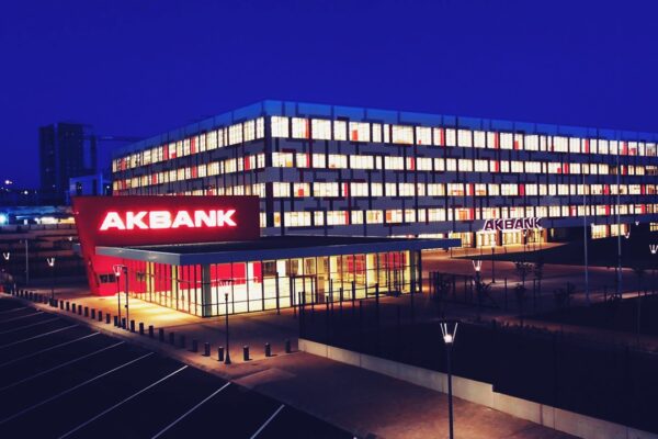 Akbank Türk Ekonomisine 600 Milyon Dolar Destek Sağladı