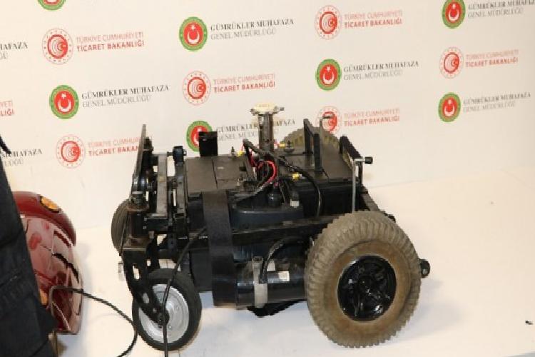 akülü aracı kokainle doldurdular