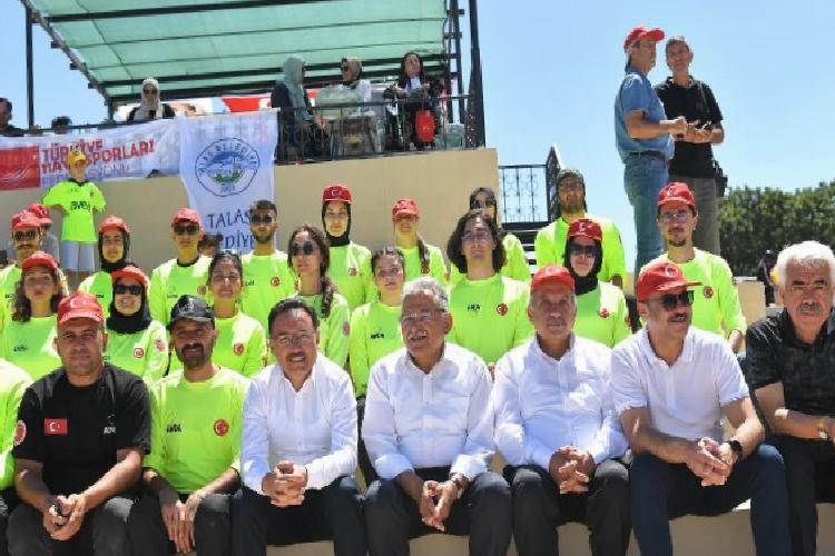 ali dağında yamaç paraşütü türkiye Şampiyonası
