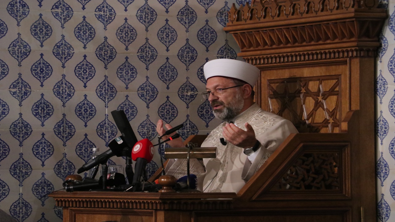 ali erbaş filistin İçin dua programına katıldı