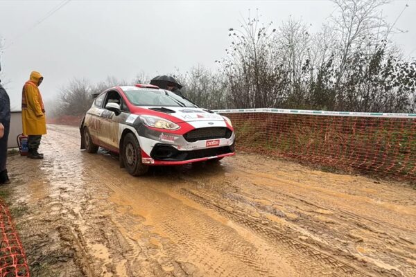 Ali Türkkan Ve Burak Erdener Kocaeli Rallisi’nde Zirveye Çıkarak Birinciliği Aldı