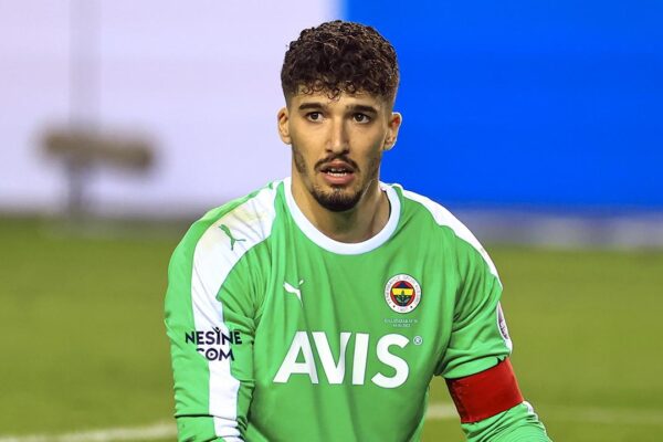 Altay Bayındır İngiltere Yolcusu
