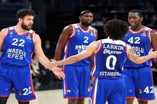 Anadolu Efes THY Avrupa Ligi’nde Yarın Kızılyıldız’a Konuk Olacak