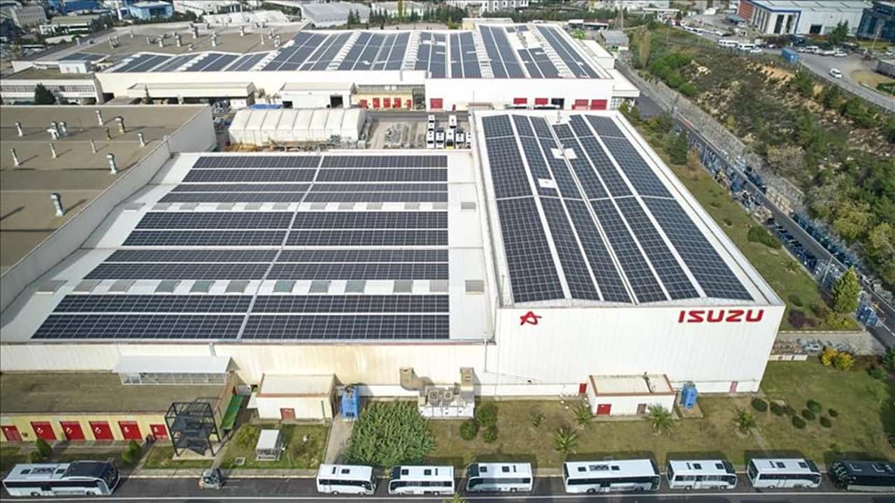 anadolu isuzu fransa pazarında büyümeye hız kesmeden devam ediyor