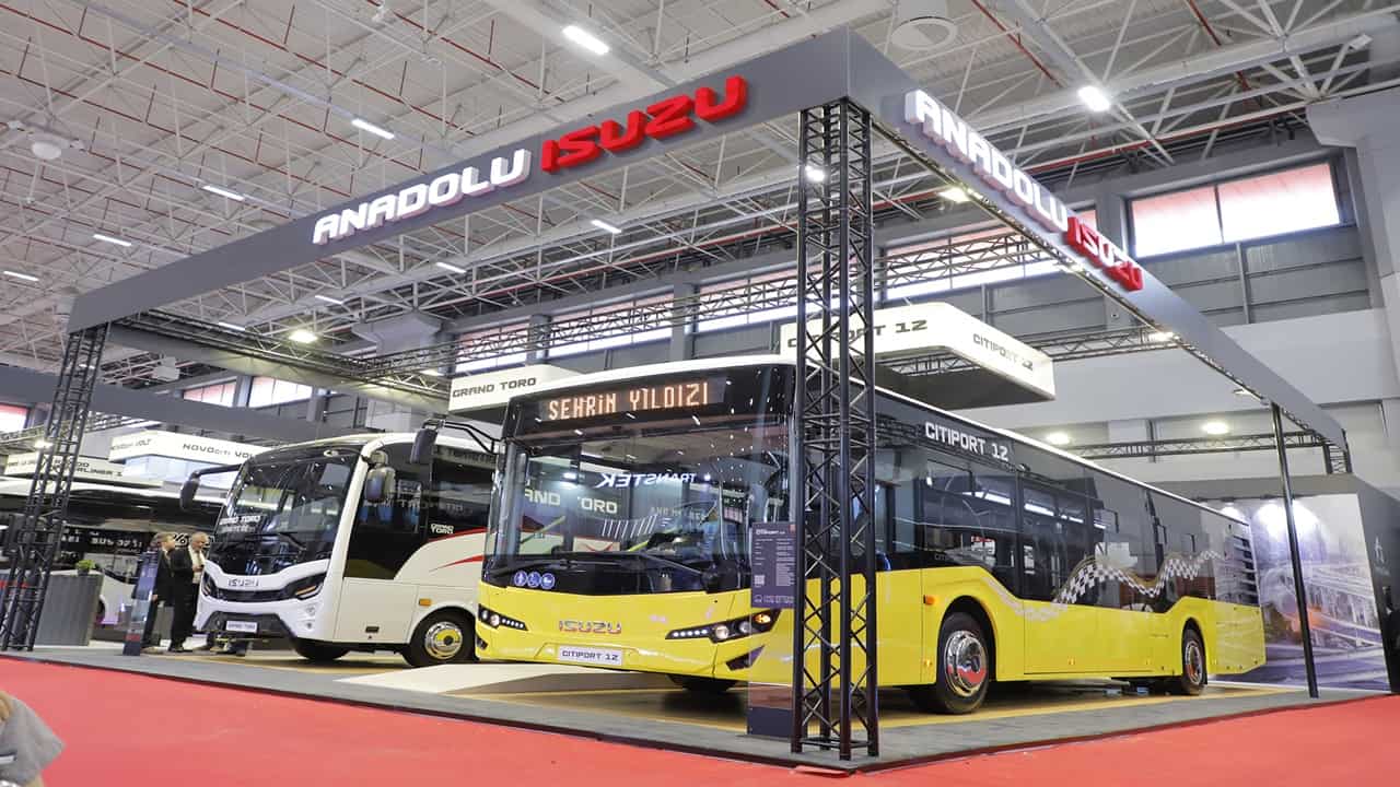 anadolu isuzu İhracatta zirvede oİbden 2022 İhracat başarı Ödülü