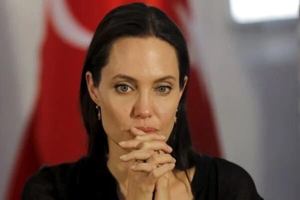Angelina Jolie’den Ateşkes Çağrısı