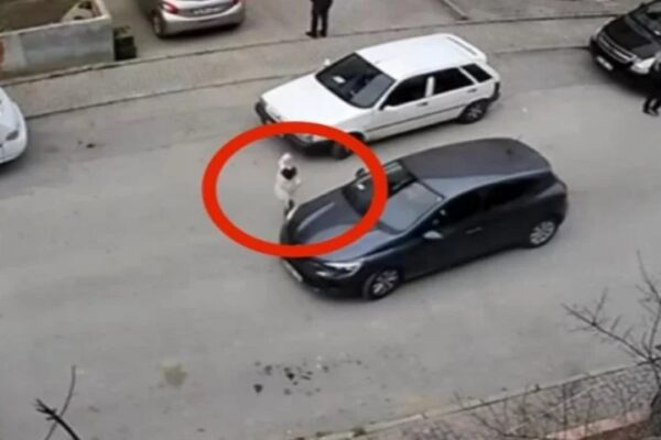 Aniden Yola Çıkan Çocuğu Fark Eden Sürücünün “Hayat Kurtaran” Manevrası