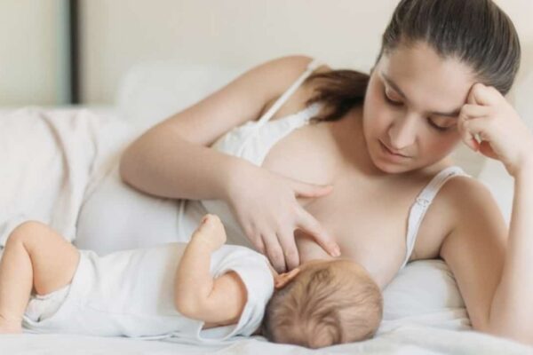 Anne Sütünde Bebek Sağlığını Tehdit Eden 25 Farklı Toksik Materyal Tespit Edildi