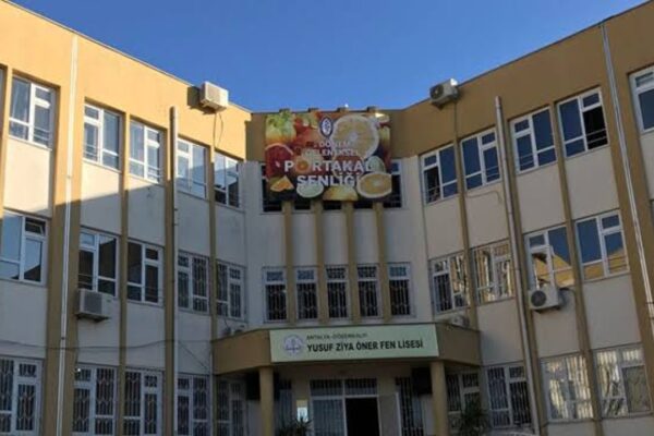 Antalya’da Öğrenciye Şiddet Skandalı! Kanlar İçinde Kaldı