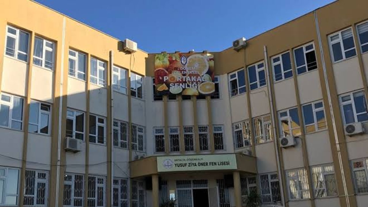 antalyada Öğrenciye Şiddet skandalı kanlar İçinde kaldı