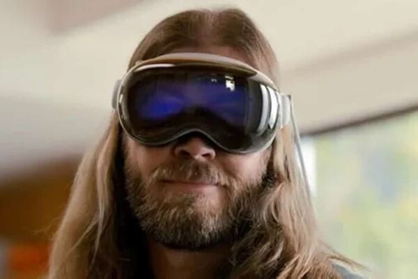 Apple Vision Mide Bulandırıp Yüzde Yanık İzi Oluşturuyor!