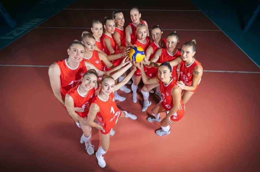 aras-kargo-kadin-voleybol-takimi-kurdu2-min.jpg