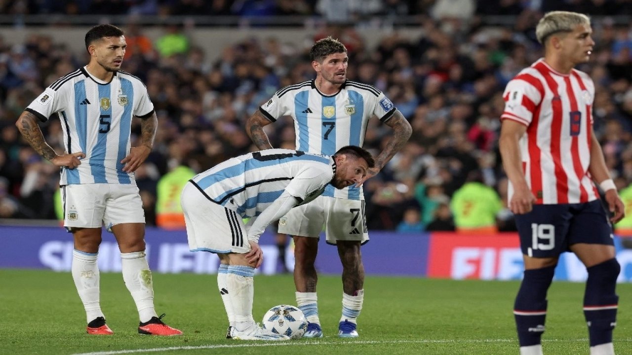 arjantin - paraguay maçında skandal hareket futbol dünyası Şokta