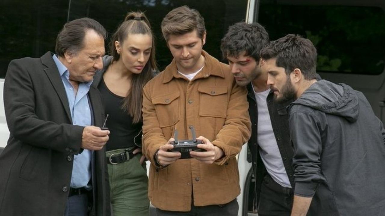 Arka Sokaklar Dizisinde Sete Çıkış Tarihi Belli Oldu