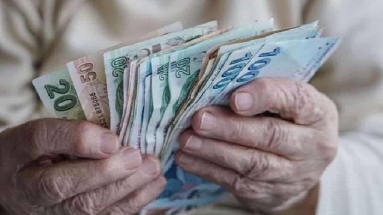 Asgari Ücretin Artmasıyla Gözler Emekli Maaşlarına Çevrildi