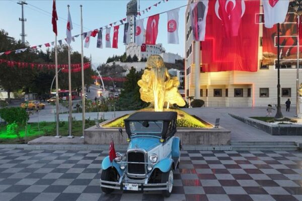 “Atatürk’ün Kullandığı Araba” Ankara’da Sergileniyor